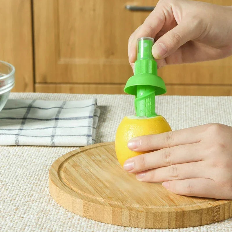 🔪 Fruit Juice Lemon Sprayer & Citrus Squeezer